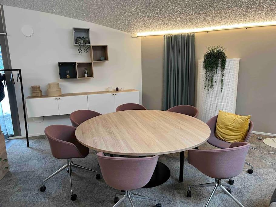 Brand New Modern Condo Built-In Mall Of Tripla Helsínquia Exterior foto