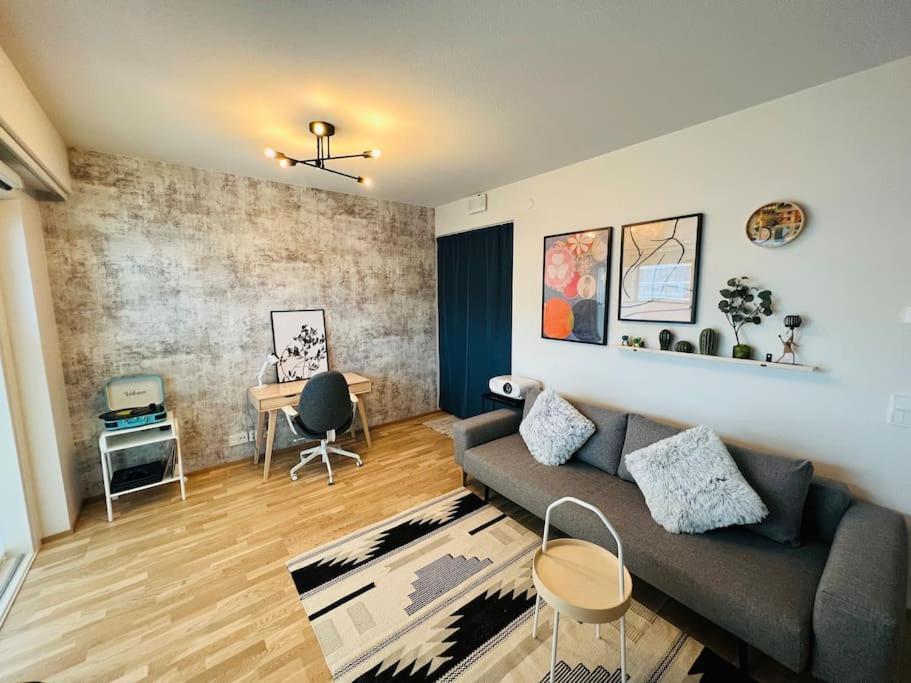 Brand New Modern Condo Built-In Mall Of Tripla Helsínquia Exterior foto