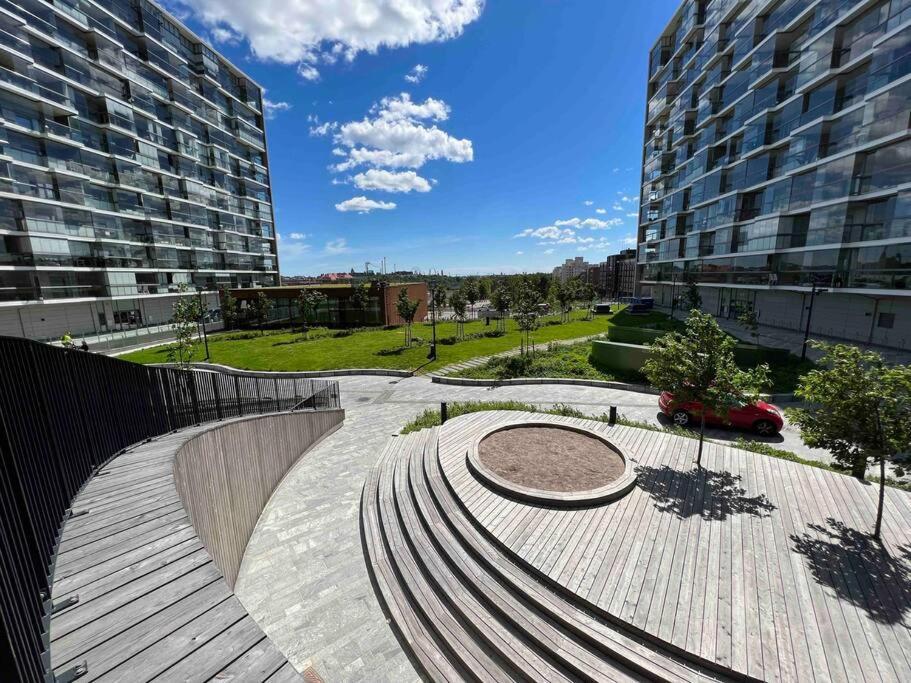 Brand New Modern Condo Built-In Mall Of Tripla Helsínquia Exterior foto